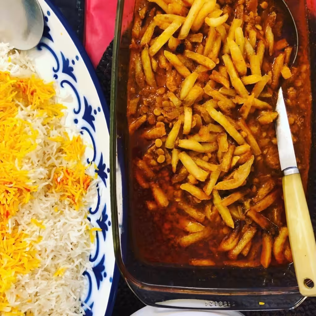 Gheyme Polo Lammragout mit Limetten